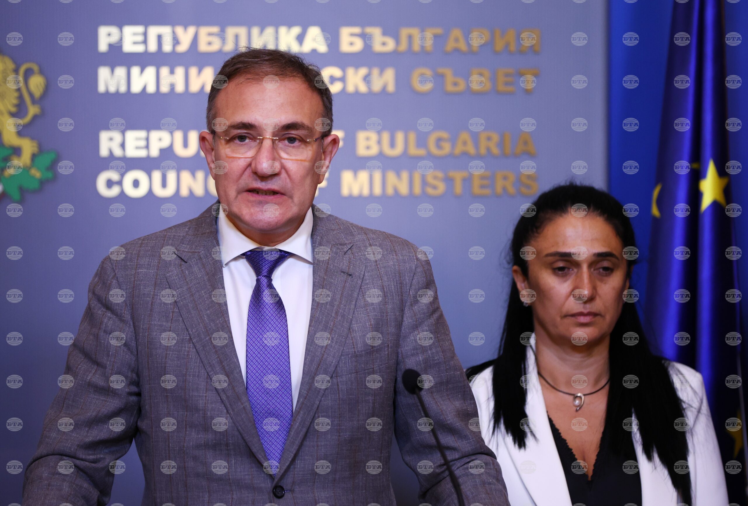 Имаме 111 предложения за подходящи сгради за домове за възрастни хора, каза министър Борислав Гуцанов