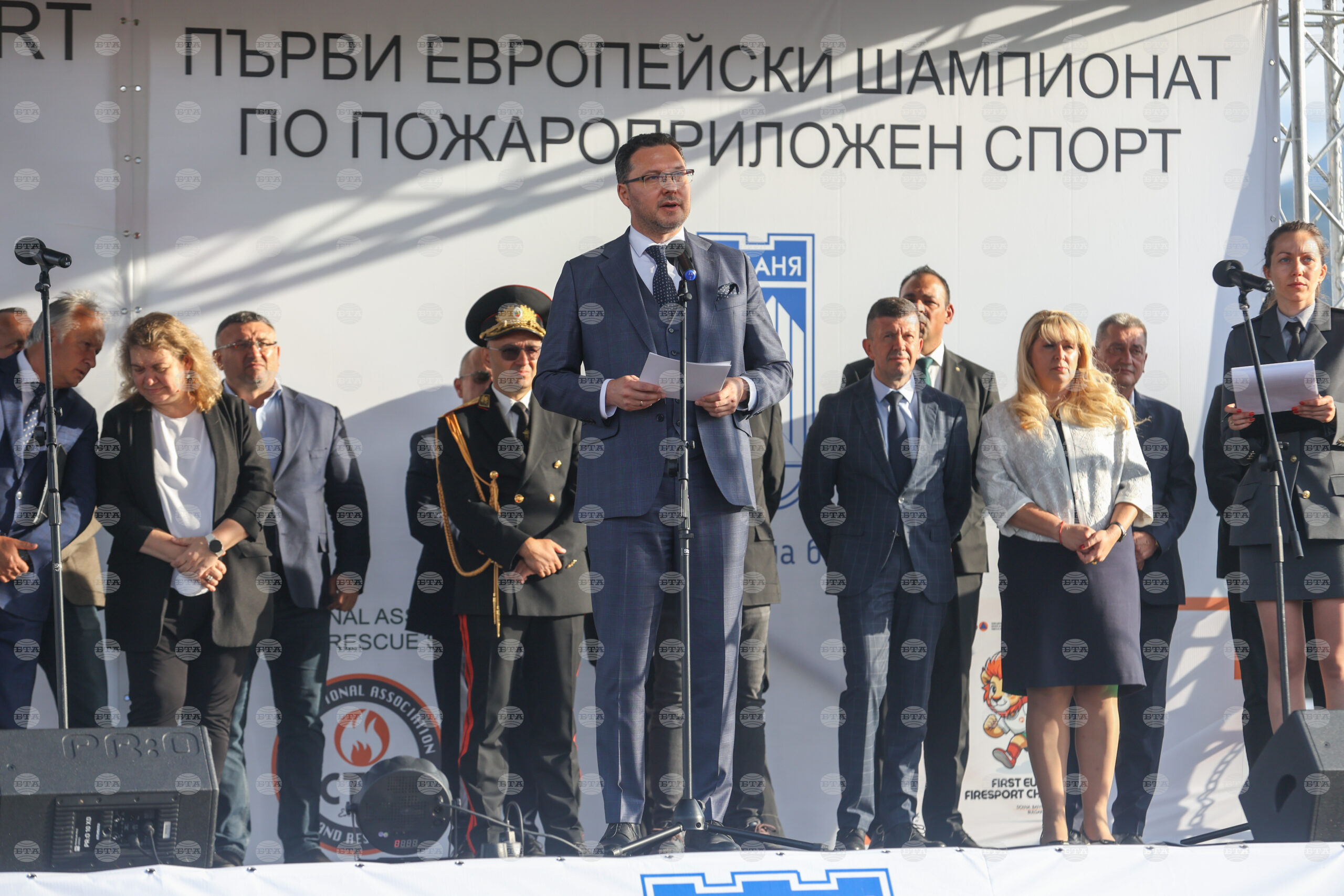 Пожароприложният спорт не е просто състезание, а урок по дисциплина, всяко препятствие е подготовка за реални ситуации, каза министър Даниел Митов